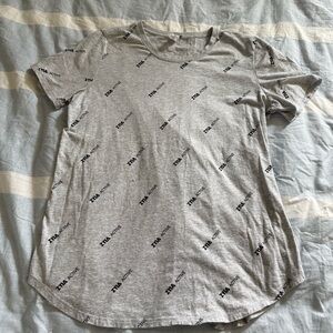 ZYIA Gray Short Sleeve Tee